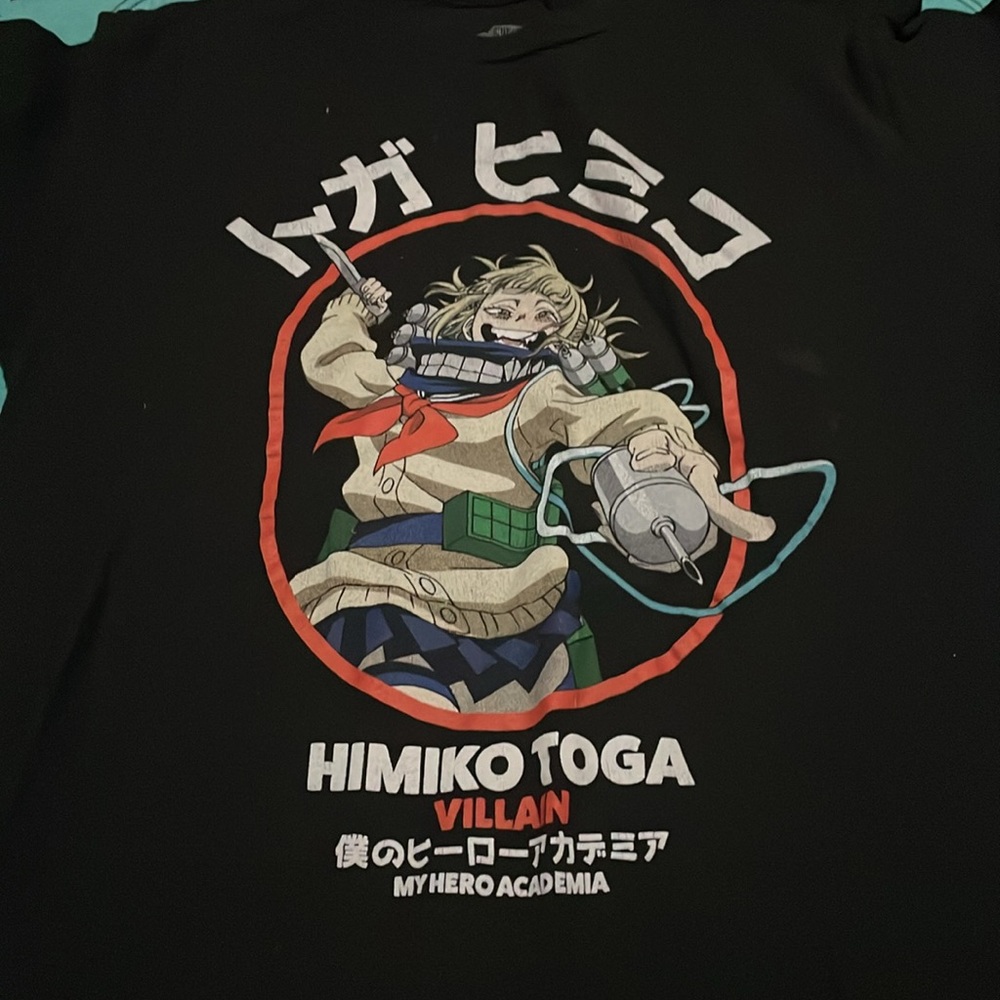 Shirt - Picture 2 of 3